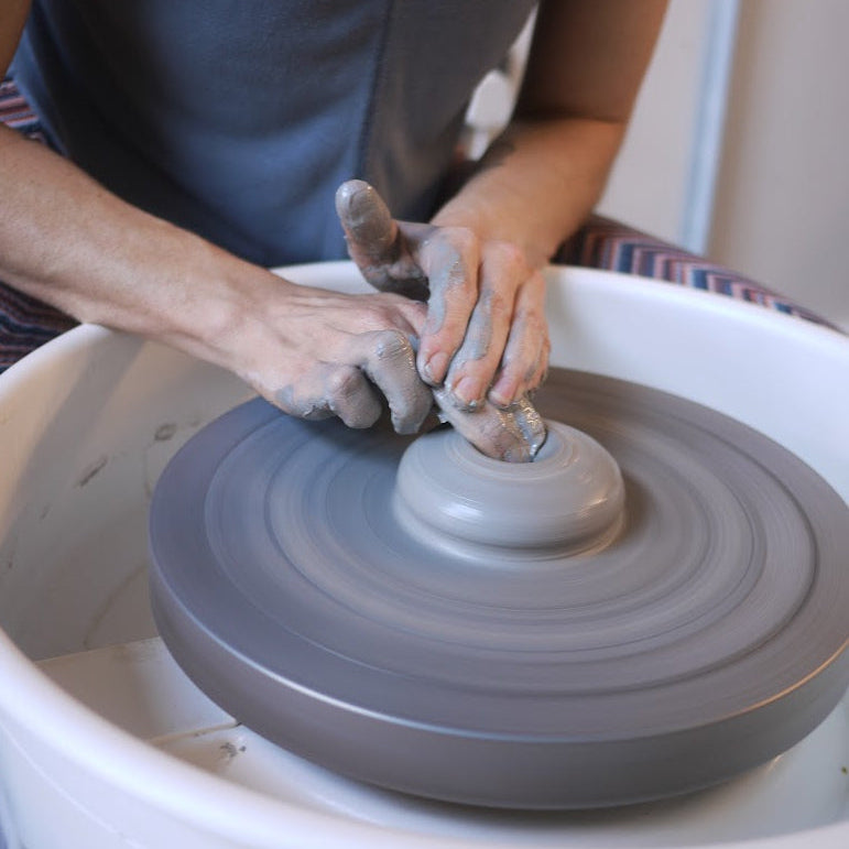 Pottery workshop: Silk table X Cone8 Ceramics - Rice Bowl Wheel throwing workshop